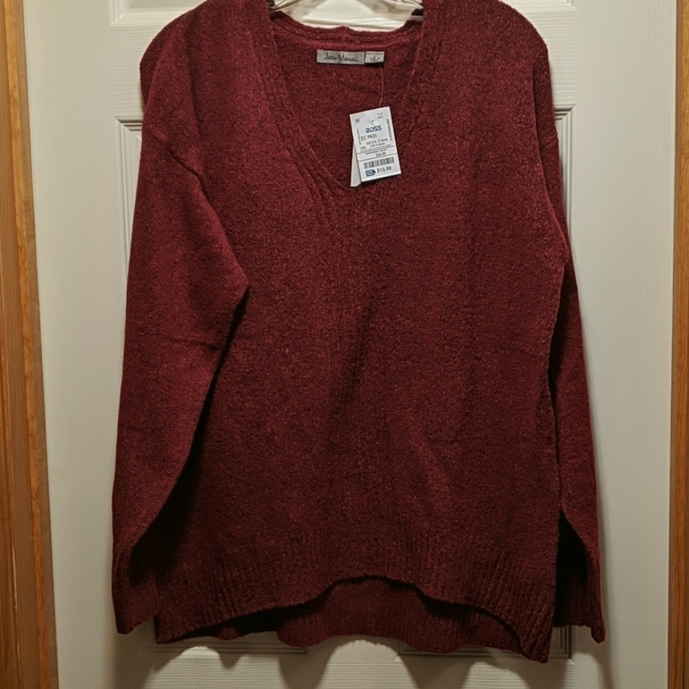 Jason Maxwell burgundy sweater